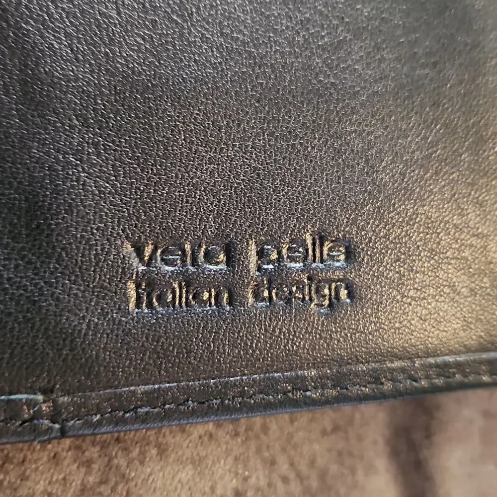 Italian black wallet bramani Italian design with snap and zipper section EUC